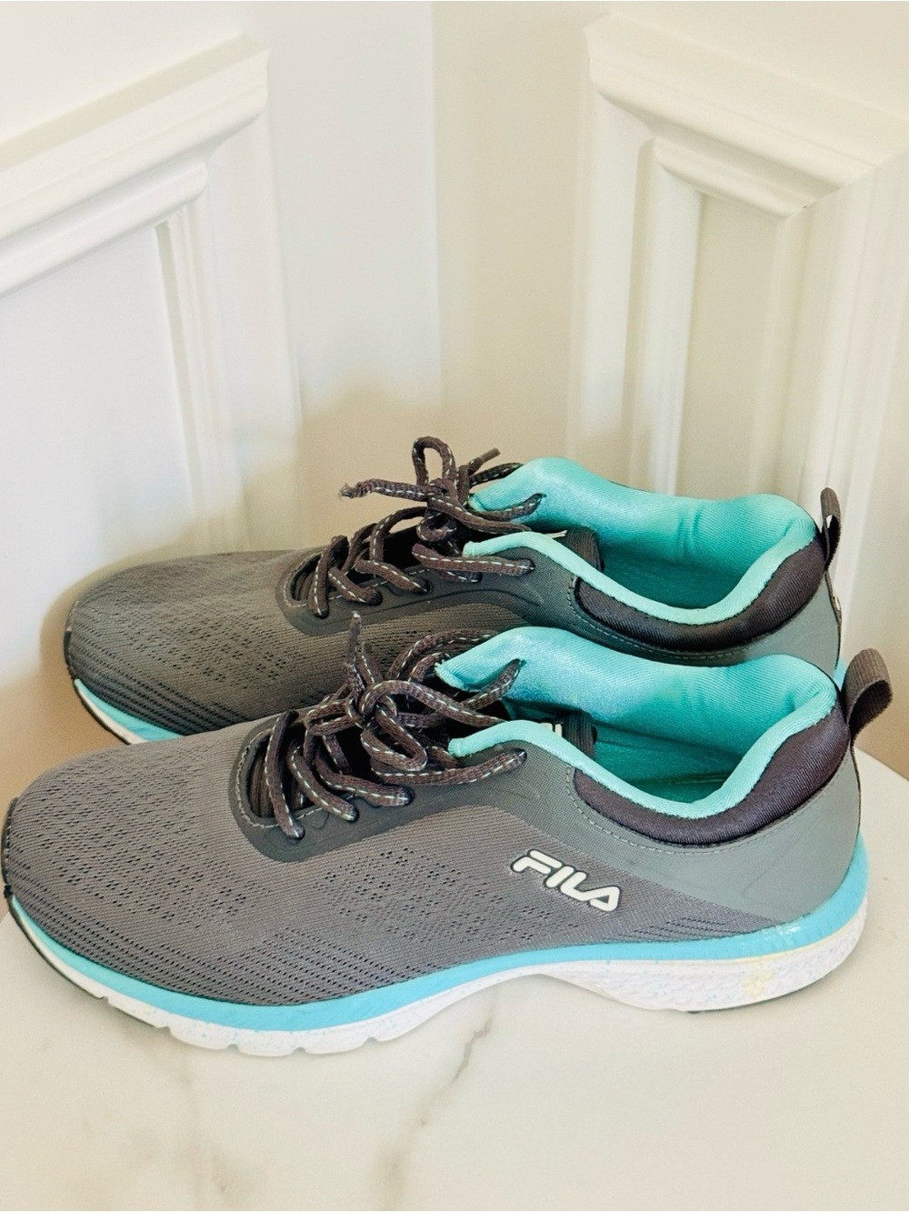 Fila Memory Outreach Women's Running Shoes 8 Gray Aqua Memory Foam Athletic Snea